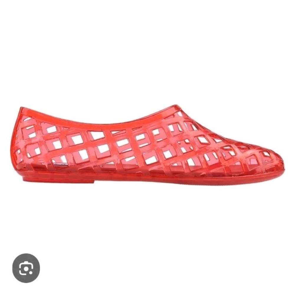 Steve Madden Red Flexible Ventilated Cute Pop Of Color Slip On Jelly Flats Sz 7